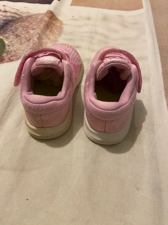 Nike : Basket fille taille 22 - photo numéro 3
