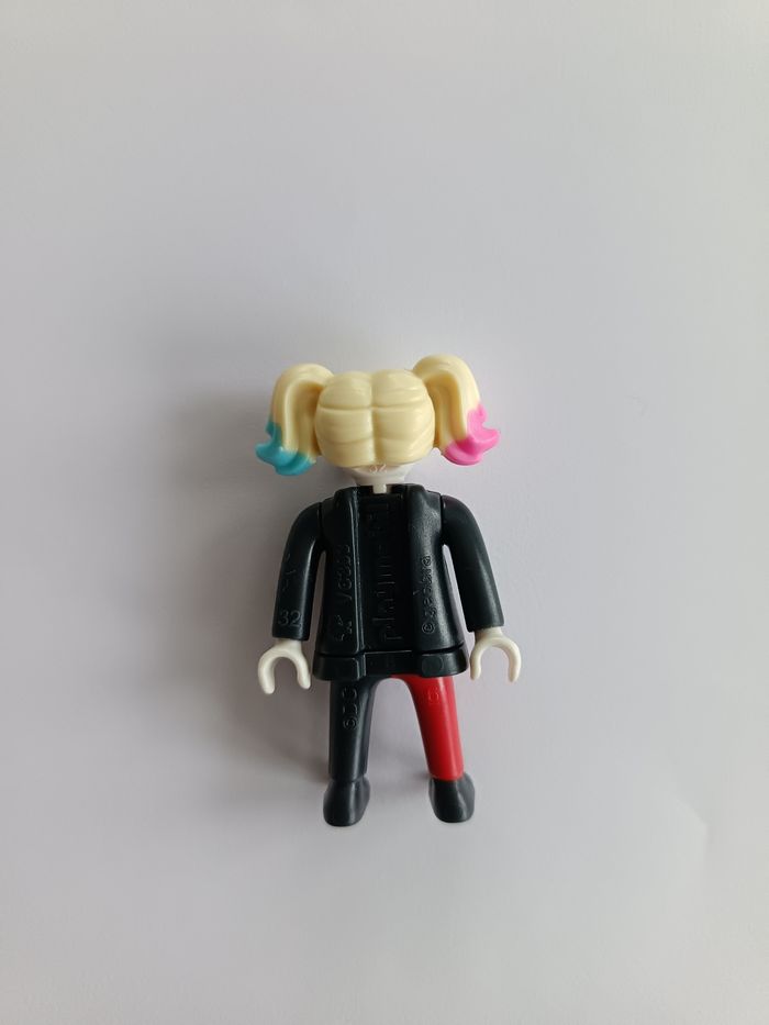 Figurine Playmobil Super Héros - Harley Quinn - photo numéro 2