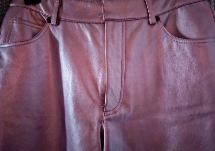 Pantalon rose métallisé simili cuir Primark Taille 38 Neuf - photo numéro 2