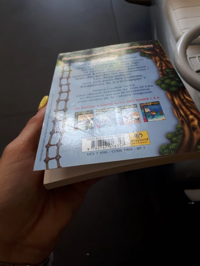 Livre la cabane magique le mystérieux chevalier - photo numéro 6