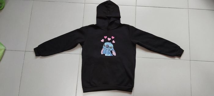 Pull à capuche Stitch 160