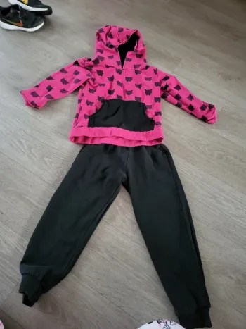 Ensemble jogging et sweat 6 ans