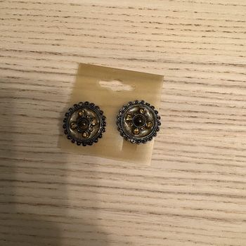 Boucles d’oreilles à clips • marrons • neuves 🌿