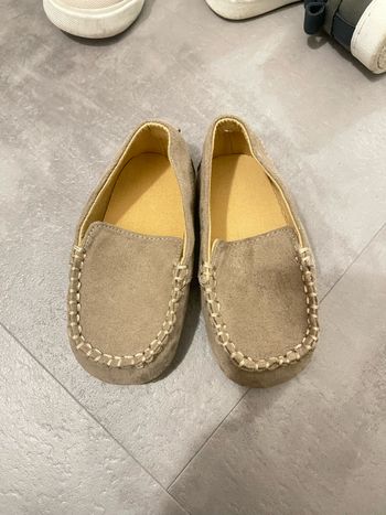 Chaussure en daim taille 20/21