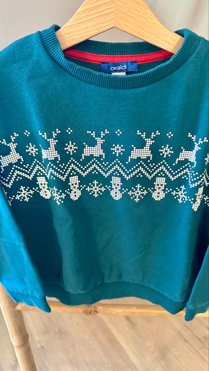 💜 Pull vert motif hivernal Noël OKAÏDI taille 5 ans 💜 - photo numéro 2
