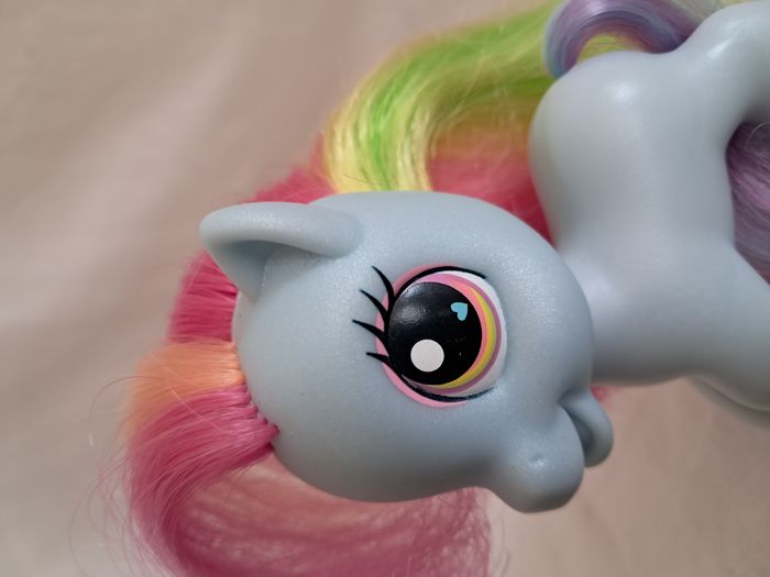 My little pony mon petit poney G3.5 Raimbow dash Hasbro 2008 - photo numéro 2
