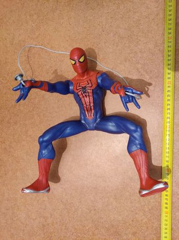 Figurine spiderman grand format 35-40 cm