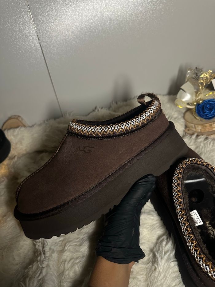 UGG tazz II Sabot - Couleurs marron chocolat - photo numéro 2