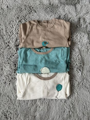 Lot de 3 pyjamas Verbaudet Taille 9 mois 71 cm tres bon état