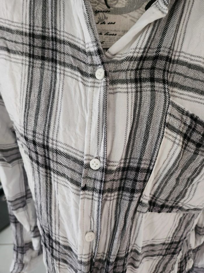 Ravissante chemise à carreaux Noirs et Blanc de taille 42 - photo numéro 4