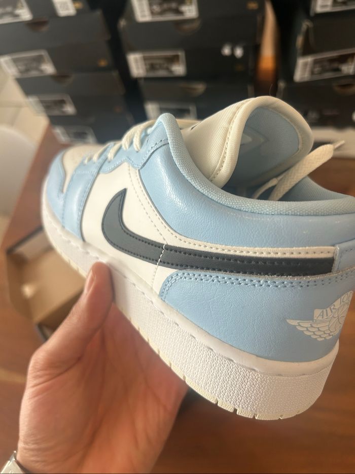 Jordan 1 taille 38.5 - photo numéro 3