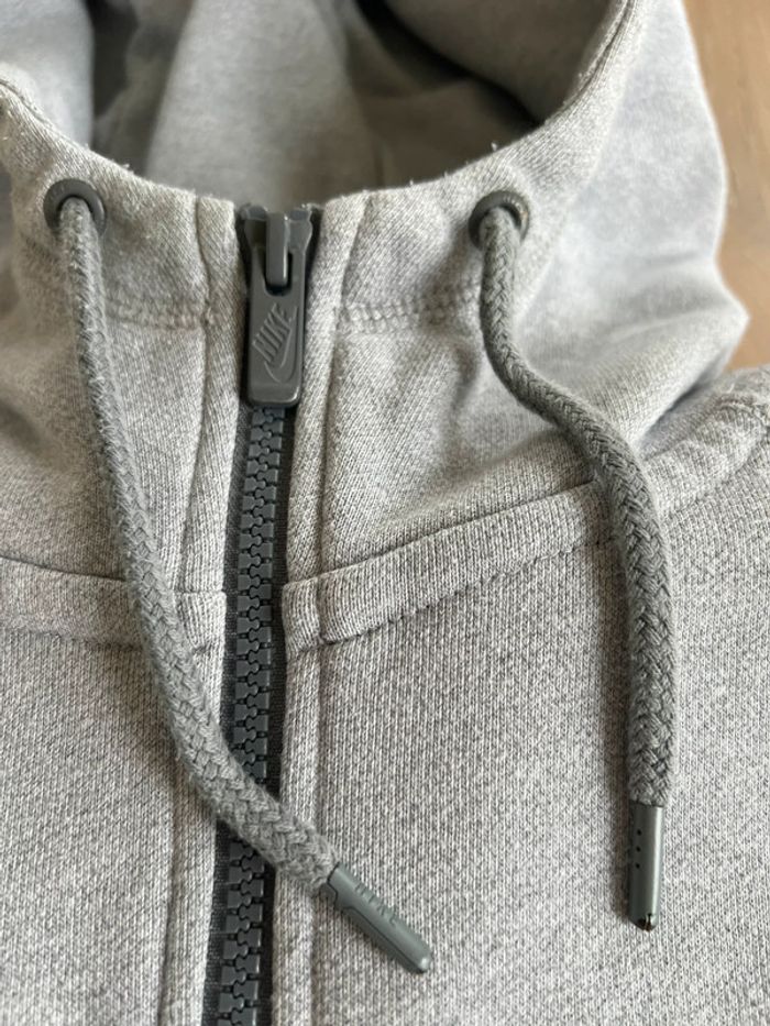 sweat nike gris - photo numéro 3
