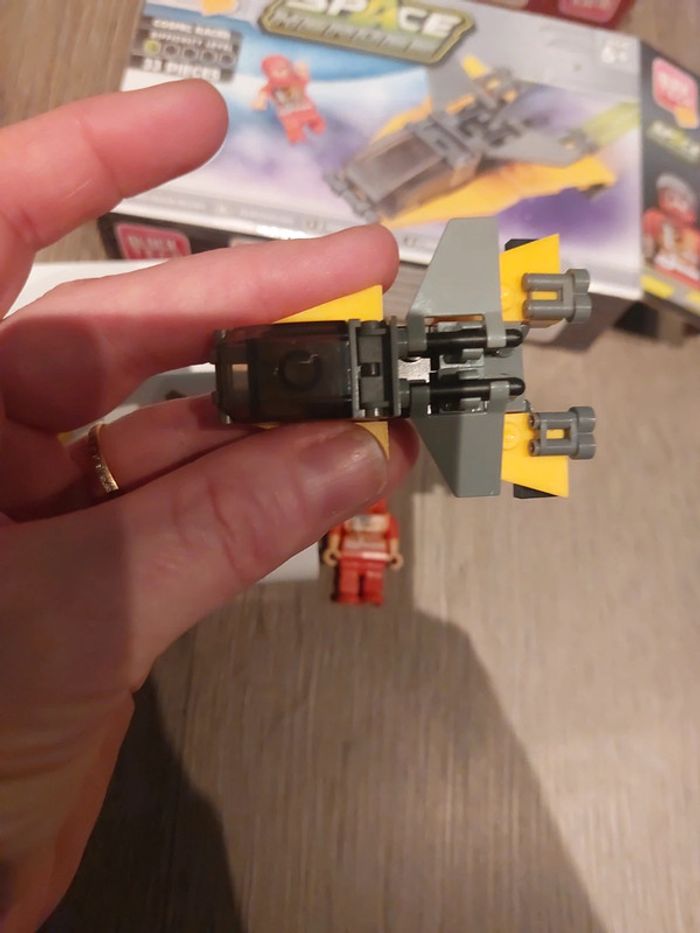 Jeu construction avec figurine - photo numéro 6