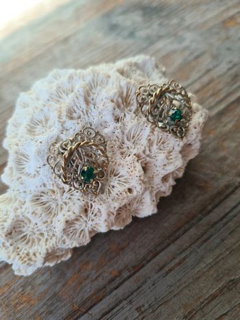 Superbe paire de boucles d'oreilles vintage