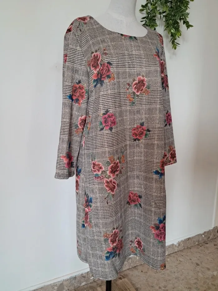 Robe droite à carreaux fleuris - photo numéro 2