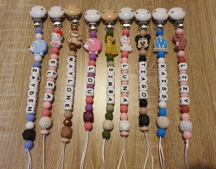 Attache tétine personnalisée