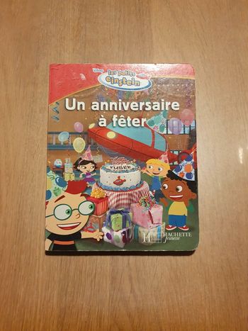 Livre Disney les petits Einstein "un anniversaire à fêter"