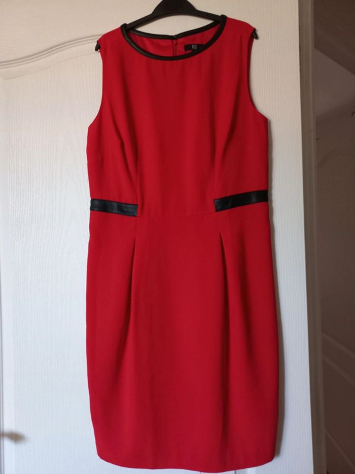 Robe rouge 38 Riu