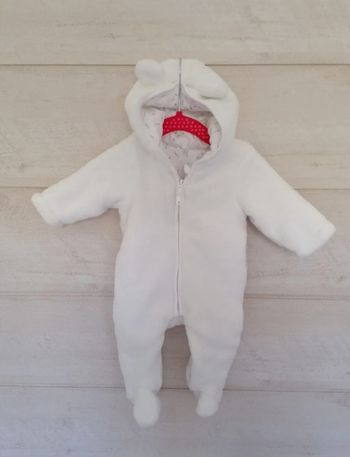 Doudoune tout doux blanc très chaud 3 mois