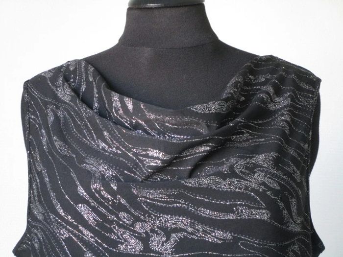 Top noir motifs argent Fiorella di Verdi 42 TBE - photo numéro 3