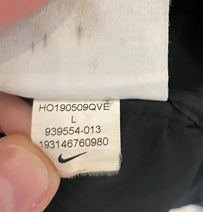 Nike black Puffer jacket Boy Size L = 12/13 years old doudoune Nike noire - photo numéro 11