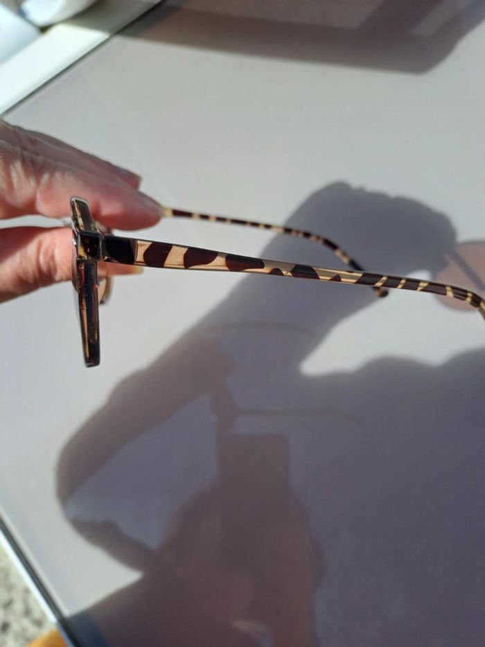 Lunettes de soleil femme - photo numéro 3