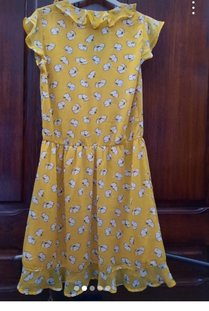 Robe d été à motifs jaune - photo numéro 2