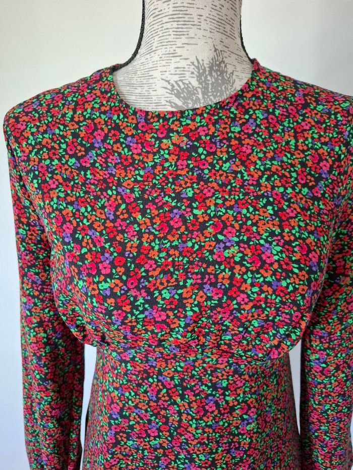 Robe courte fleurie manches longues - photo numéro 4