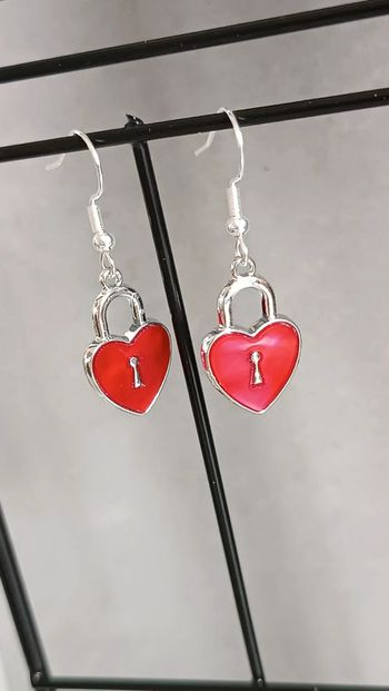 Jolie paire de boucles d'oreilles