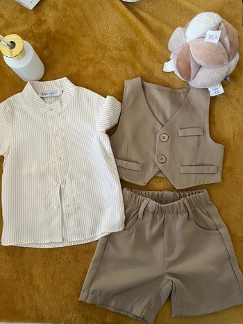 Ensemble 3 pièces chemise boléro et short bébé beige
