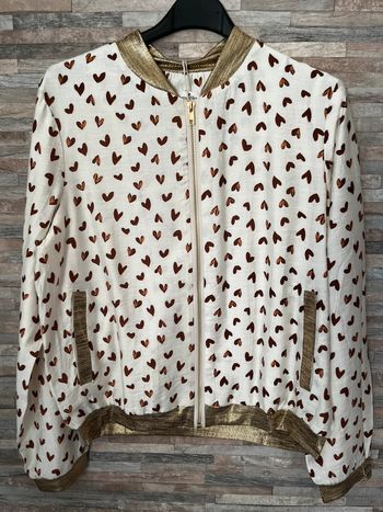 Bomber écru et cœurs