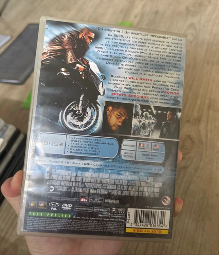 dvd will smith i robot - photo numéro 2
