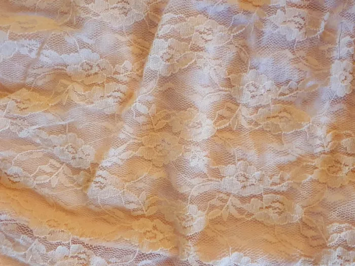 Haut dentelle - photo numéro 2