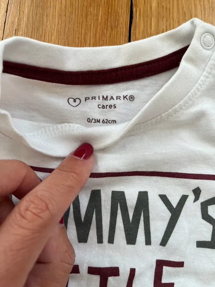 Lot de 2 t-shirts Primark et Gémo - photo numéro 3