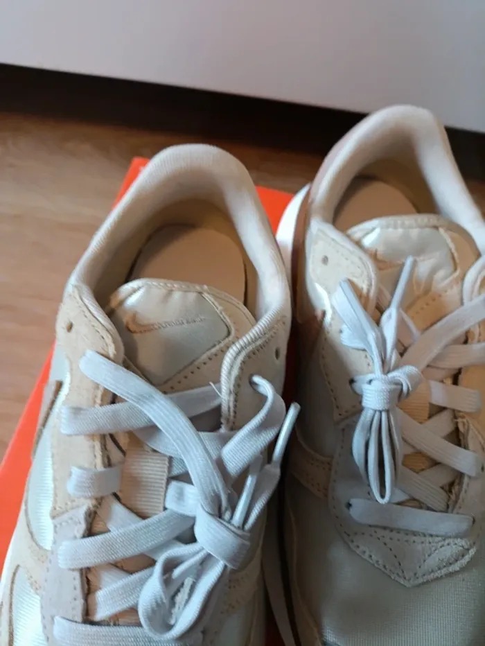 Baskets sneakers Nike waffle phoenix femme - photo numéro 8