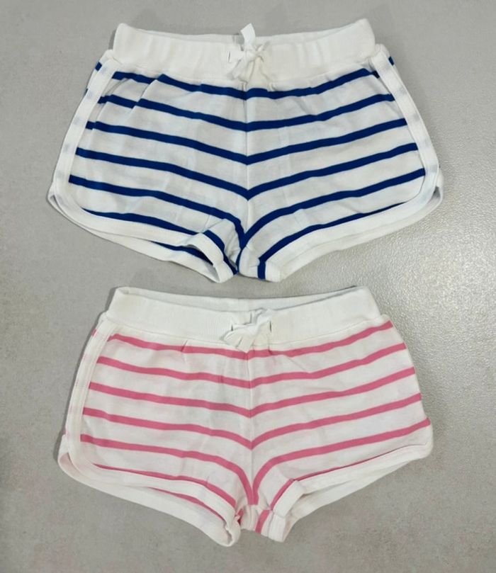 Short petit bateau comme neufs 4 ans
