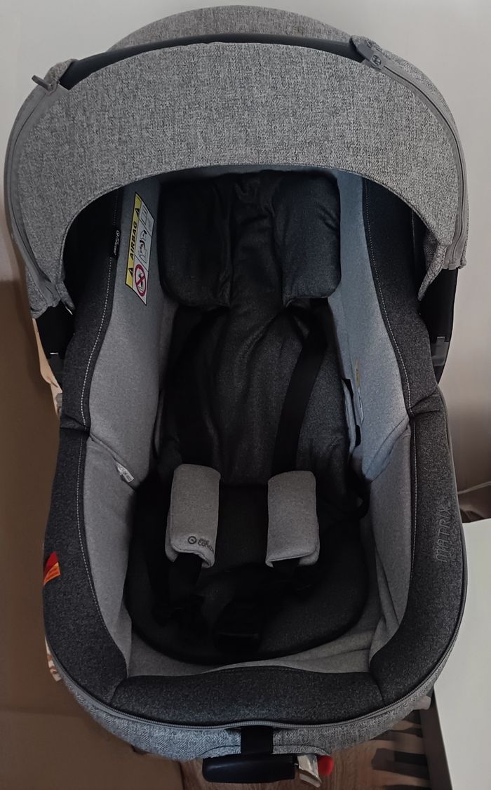 Siège-auto / cosy bébé Jané Matrix Light 2 – nacelle – 0-13 kg - photo numéro 4