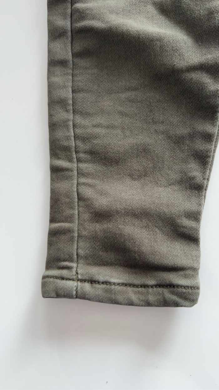 Jeans neuf kaki taille 6 mois - photo numéro 3