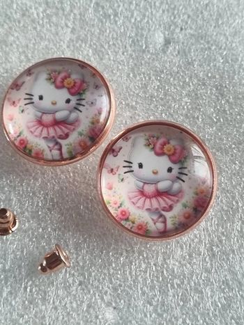 Boucles d'oreilles perceuses