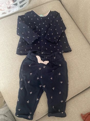 Ensemble jogging et veste obaibi 6 mois