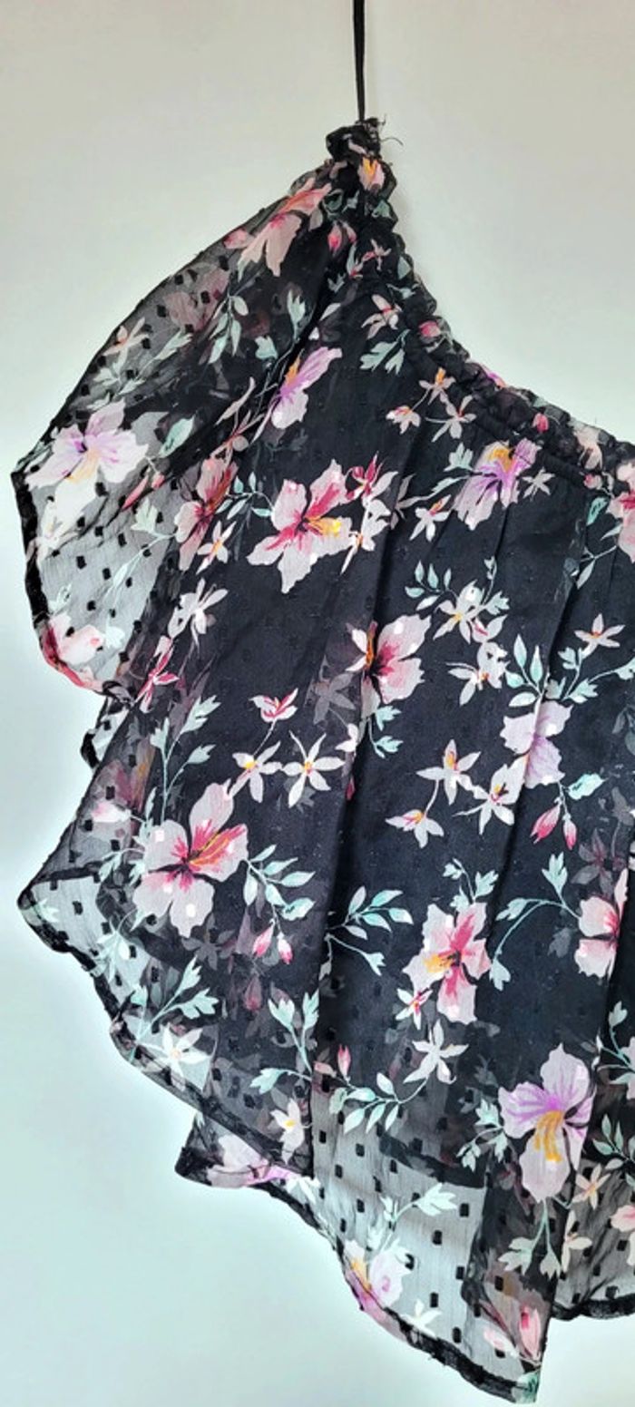 Joli Haut Croc Top fleuri et noir épaules dénudées Tally Weijl Taille S - photo numéro 2