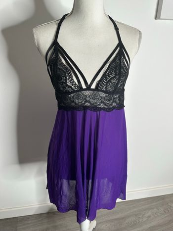 Nuisette en dentelle transparente noire et violette Au Moulin Rose T40/42 L/XL