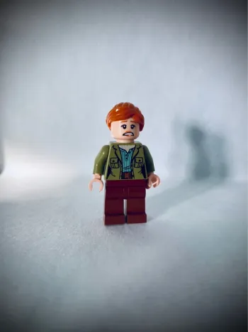 Minifigurine LEGO Jurassic World - Claire Dearing (Réf.Jw021) - Très bon état