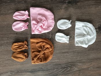 3 Bonnets de naissance fille 