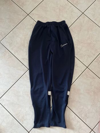 Pantalon de survêtement Nike enfant / 14 ans /Bleu marine / Excellent état