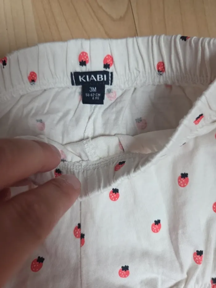 Lot 2 short 3mois fille kiabi - photo numéro 2
