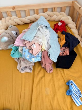 Lot vêtements fille 18/24 mois