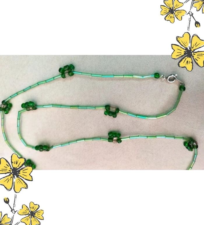 Collier perles tubes et fleurs en perles vertes – Collection Émeraude Urbaine - photo numéro 5