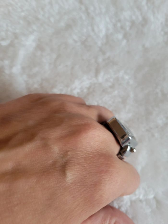 Bague montre silver rectangulaire fond noir - photo numéro 5