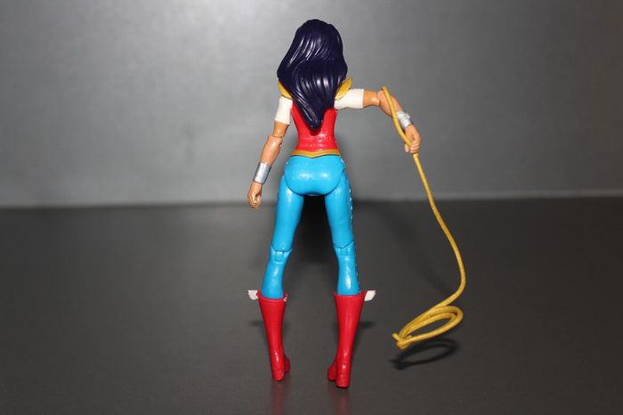 Figurine Wonder Woman - DC Comcis - photo numéro 4